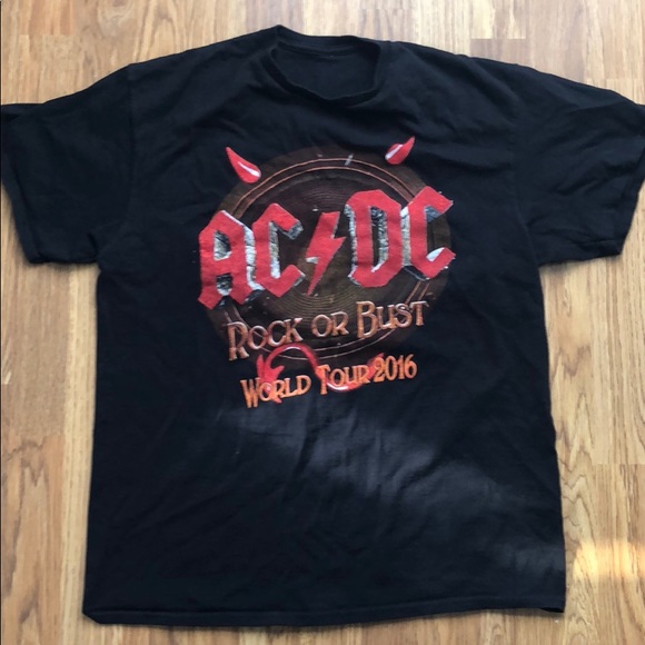 AC/DC Tour Band Tee 2016 - Picture 2 of 4